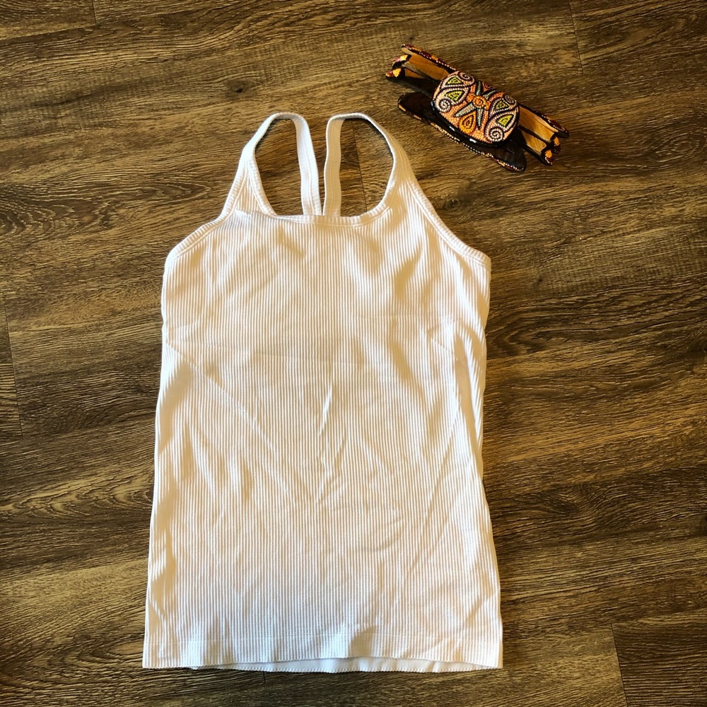 Lululemon white tank top bra size 6